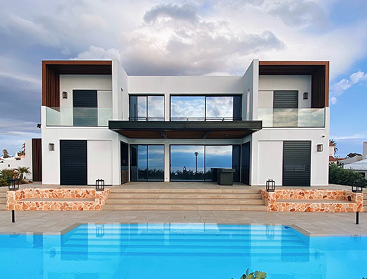 Luxury penthouse property